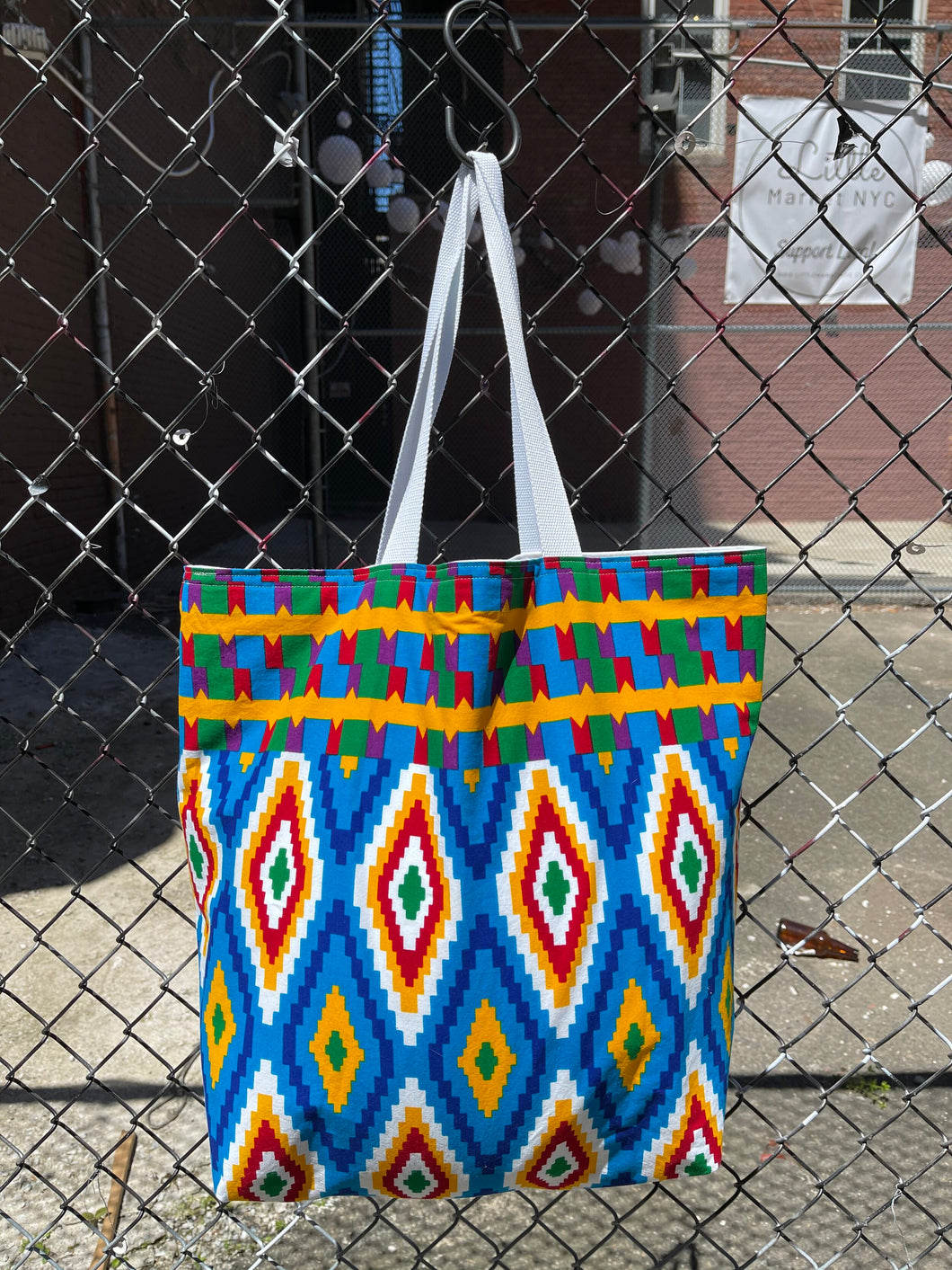 Dominion Tote